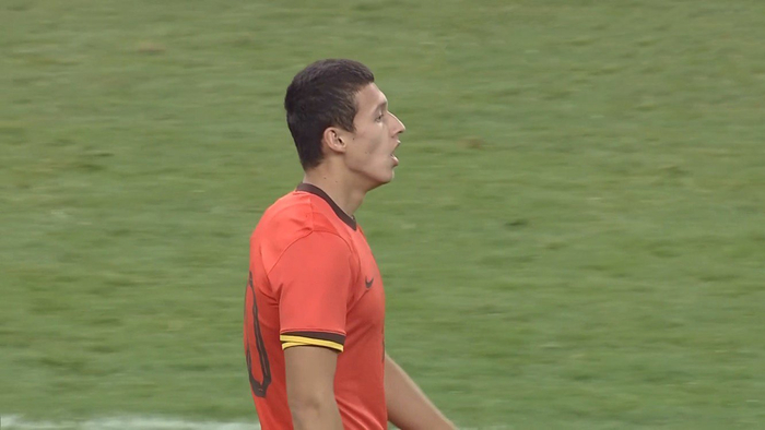 U23国足对阵朝鲜U23：防线漏洞频现 换人难改颓势