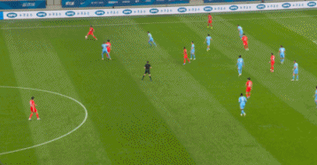 上海海港2比1绝杀云南玉昆 杨希吾米提江闪耀全