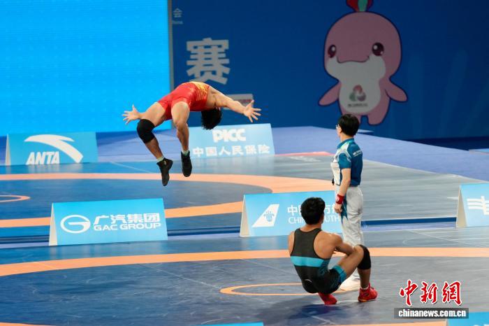粤港澳全运会摔跤进入第二比赛日：广西队豪取