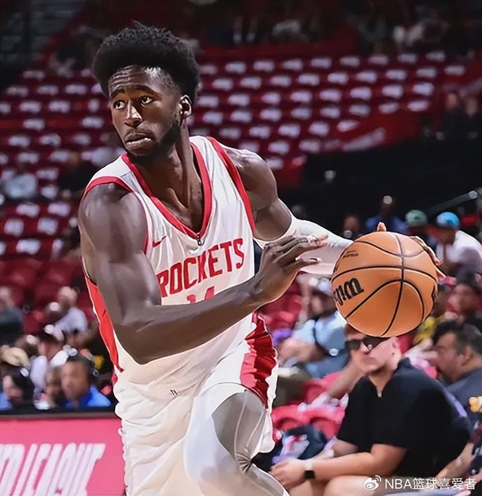 艾维遭裁引热议 火箭三度抄底失败暴露选人困境